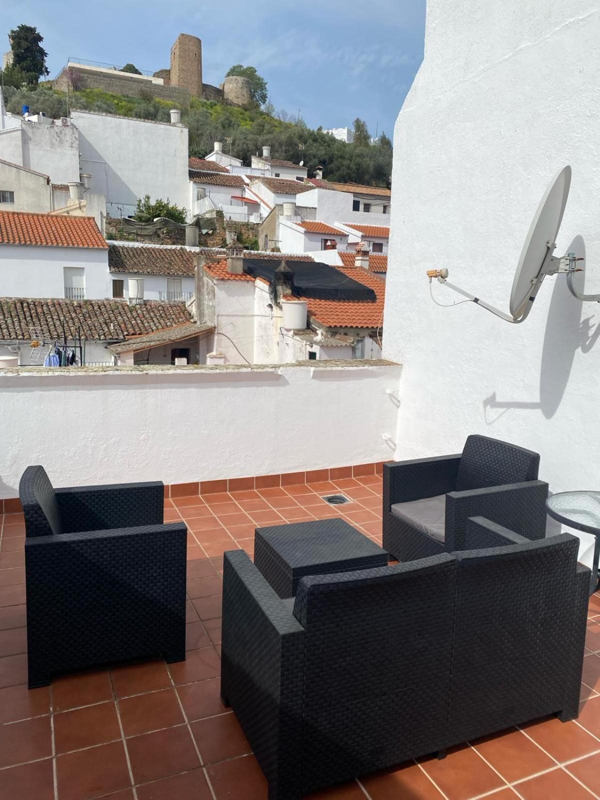 Apartamento Puerta Del Perdon Constantina Dış mekan fotoğraf